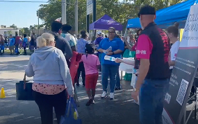 Atendendo à Comunidade e Alimentando Famílias em Situação de Fome
