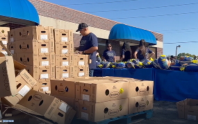 Atendendo à Comunidade e Alimentando Famílias em Situação de Fome